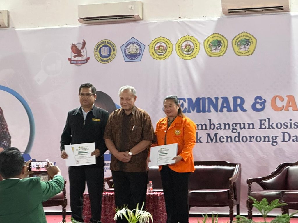 Harumkan Nama Universitas Balikpapan, Ribka Patta Sabet Penghargaan Best Paper di PRINEB 2026